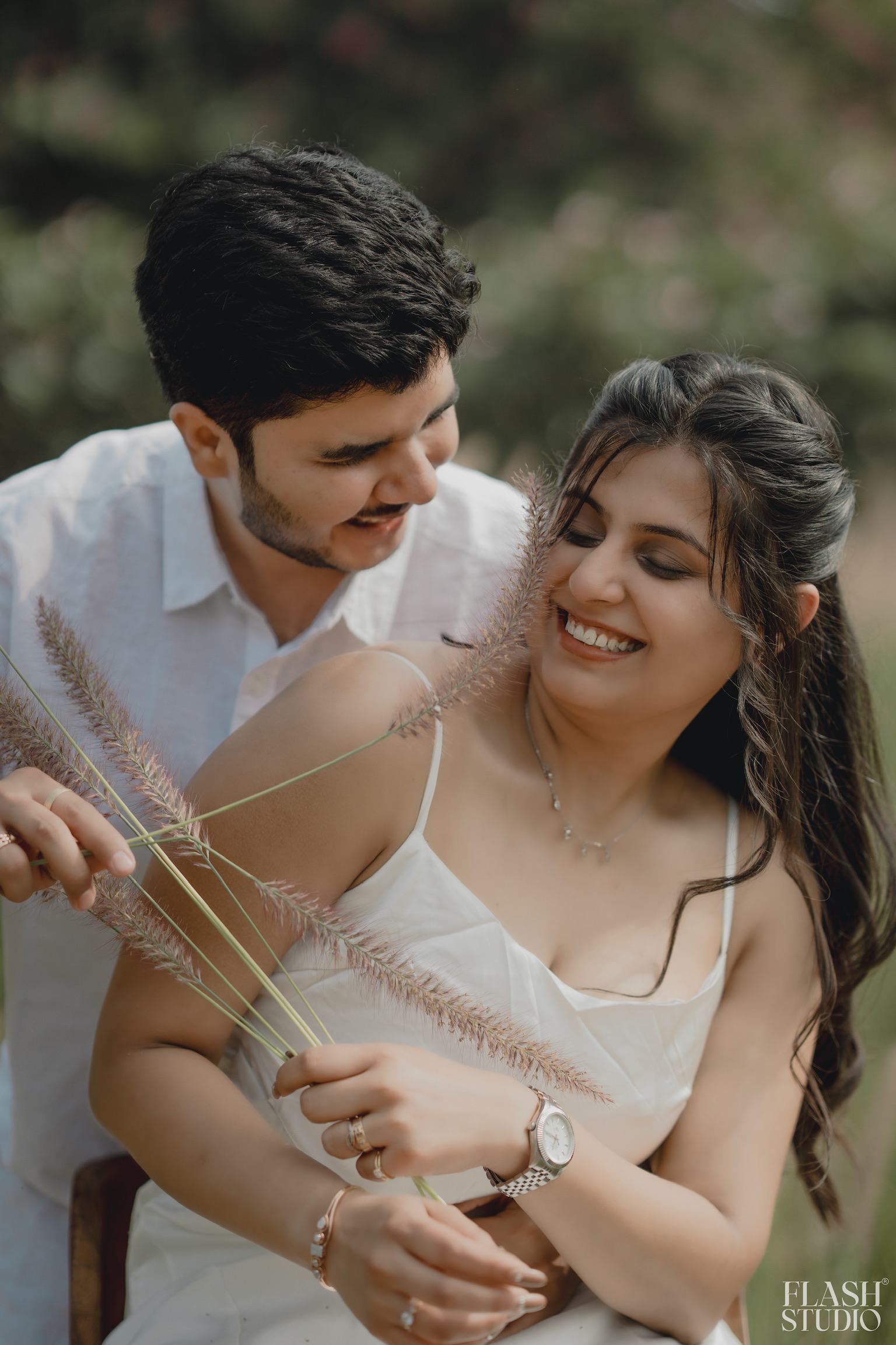Abhi and Rima photography by Flash Studio