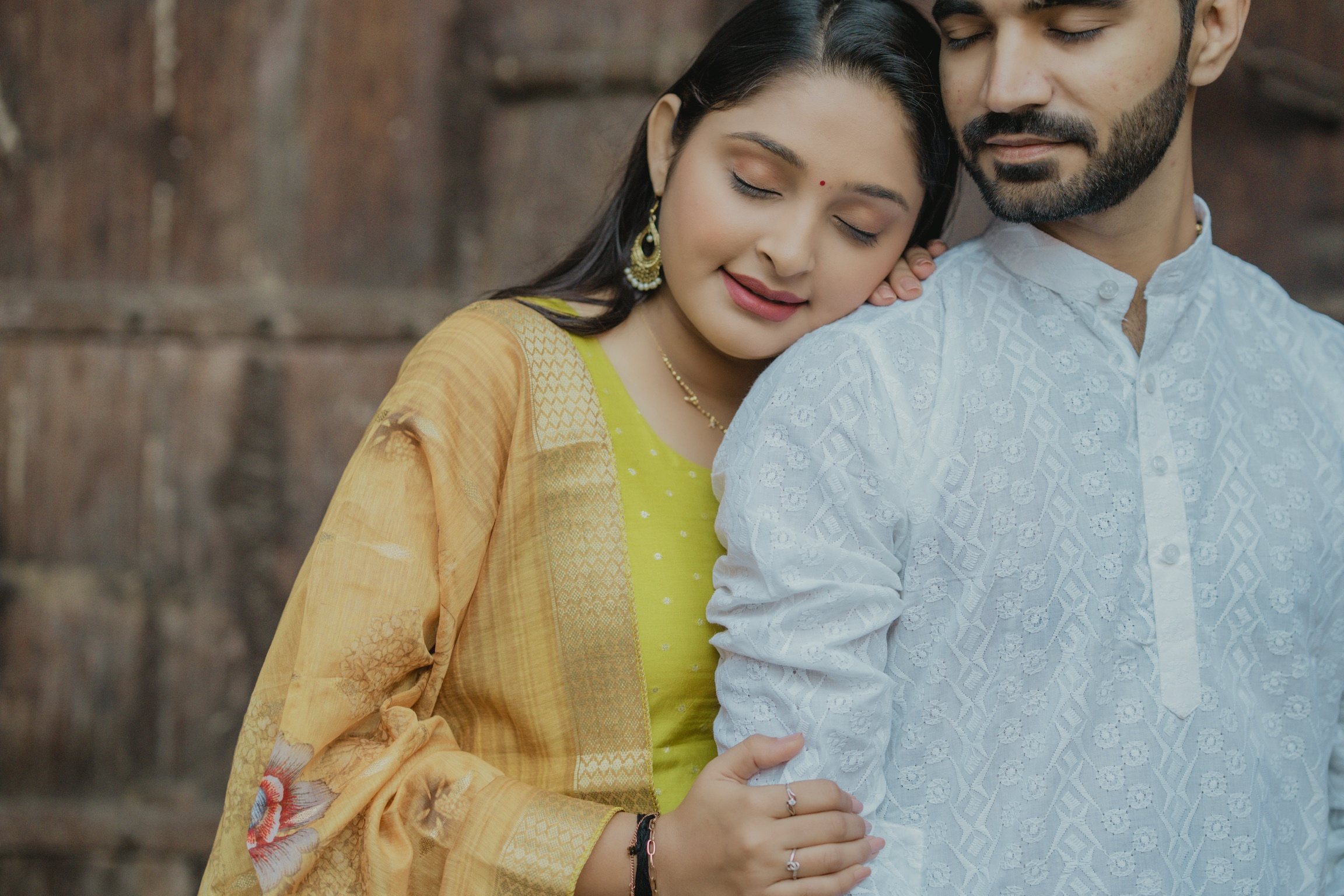 Jigar and Ami photography by Flash Studio