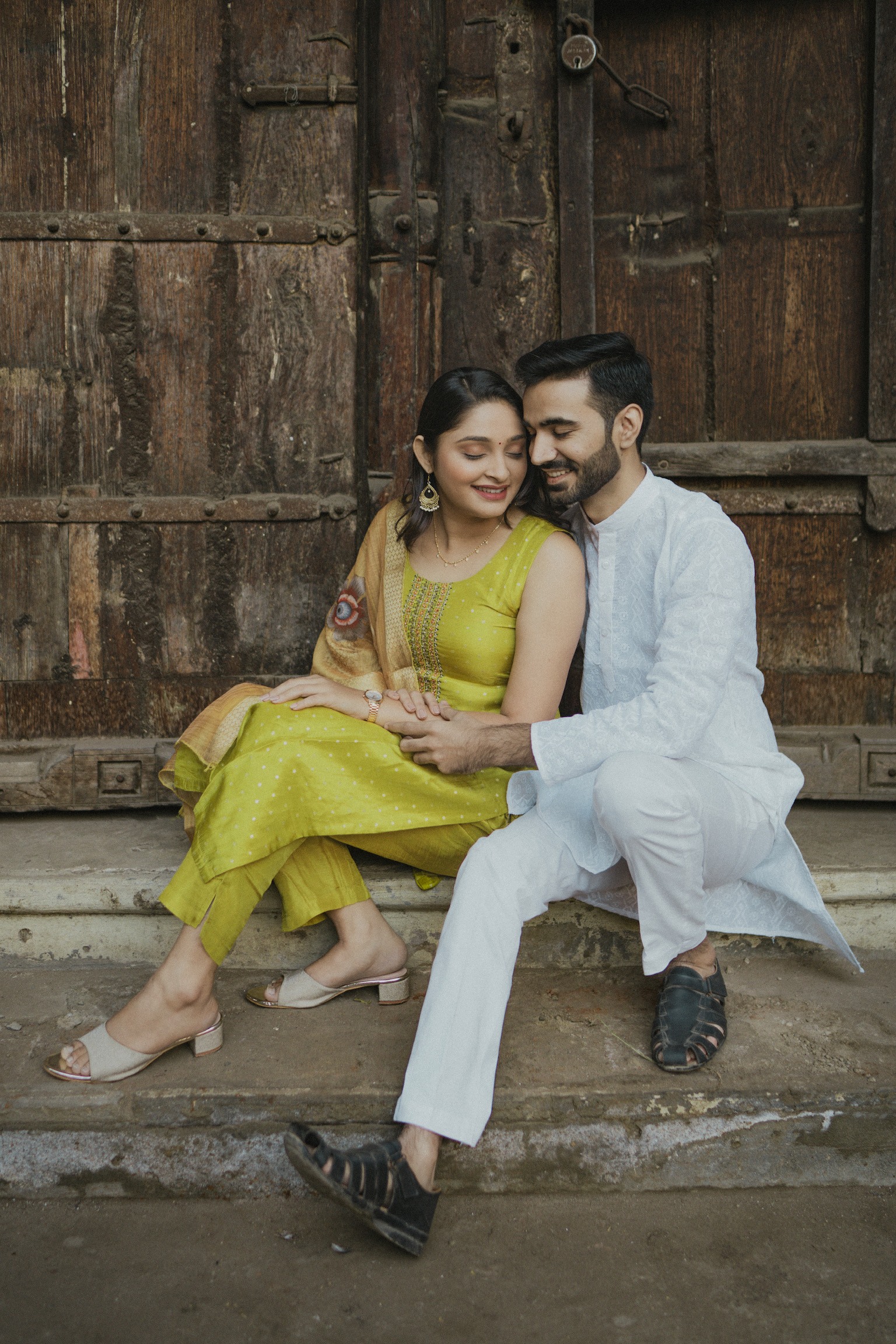 Jigar and Ami photography by Flash Studio