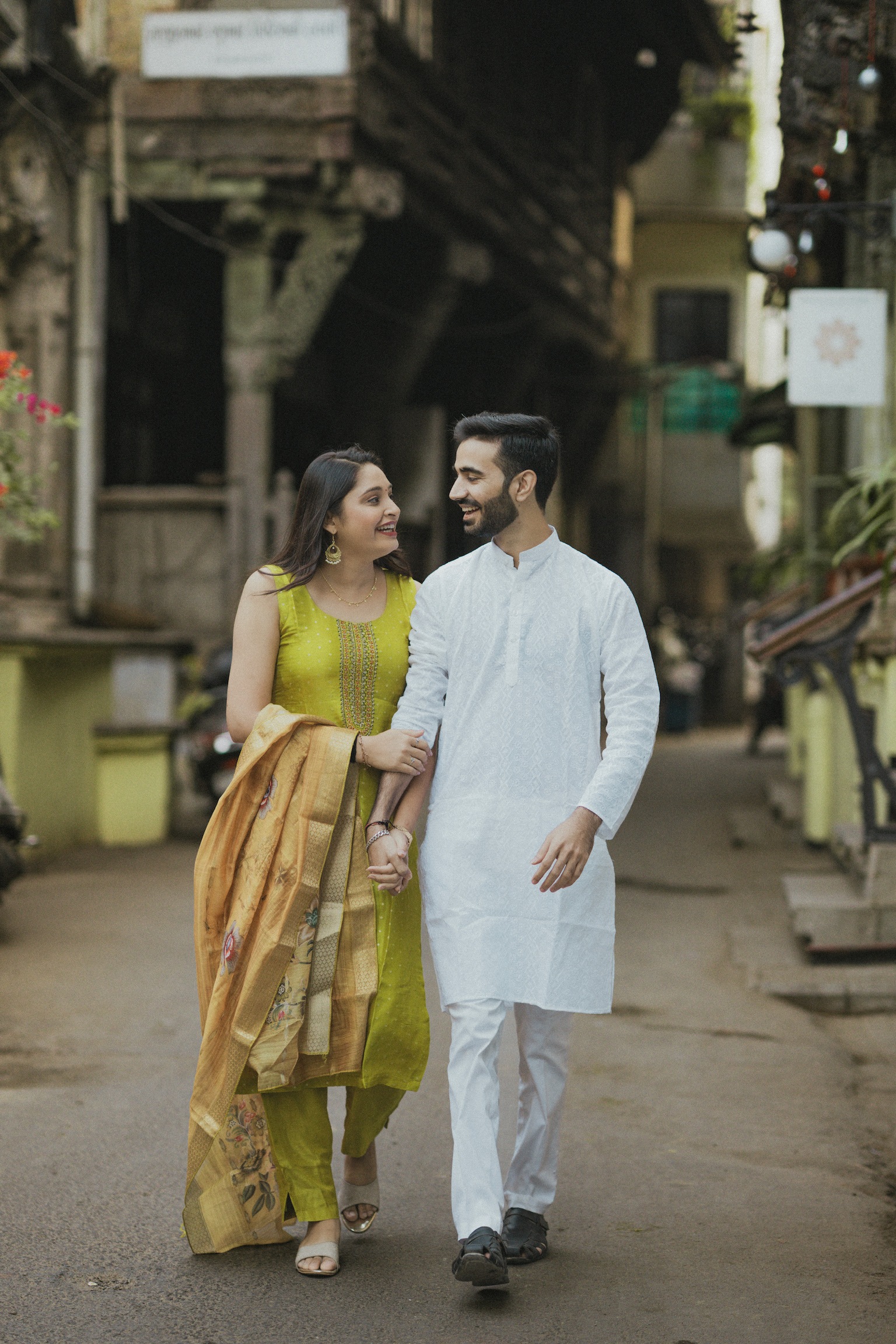 Jigar and Ami photography by Flash Studio