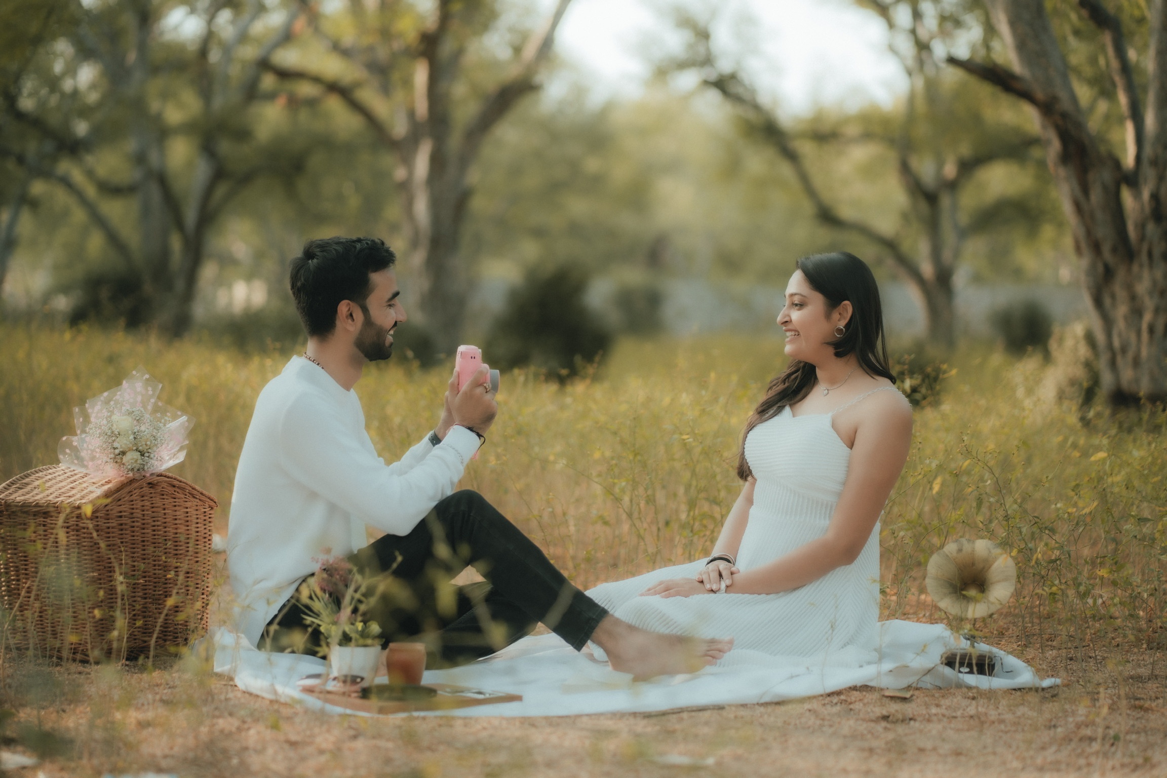 Jigar and Ami photography by Flash Studio